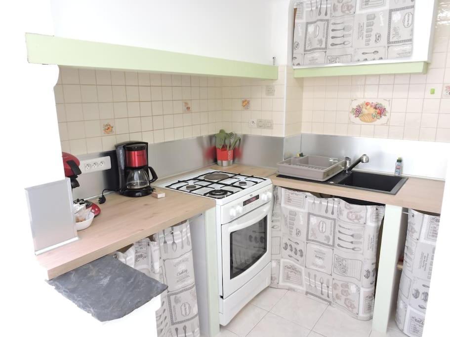 Chateaudouble : Appartement Au Calme Exteriör bild